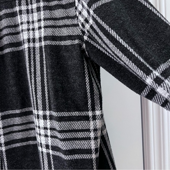 Faherty Legend Sweater Shirt in grey Charcoal Buffalo Check large buttons - Picture 7 of 7